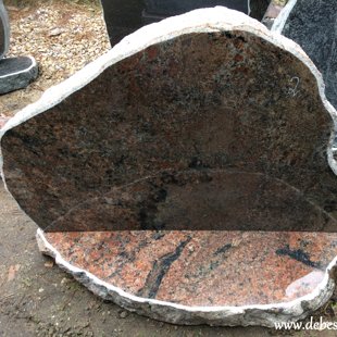 116. Laukakmens kapu pieminekļi