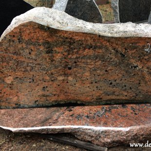 114. Laukakmens kapu pieminekļi