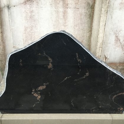 156. Laukakmens kapu pieminekļi