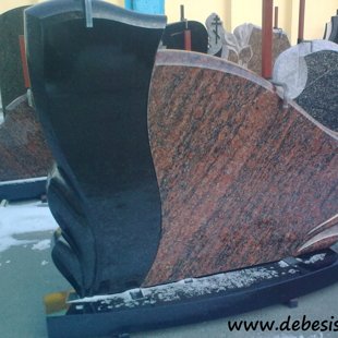 44. Kapu pieminekļi