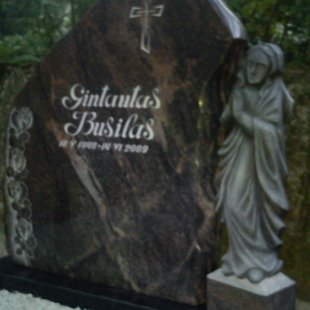 51. Kapu pieminekļi