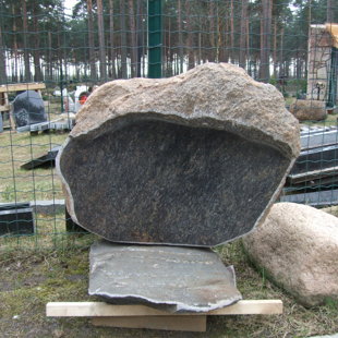 23. Latvijas laukakmens piemineklis