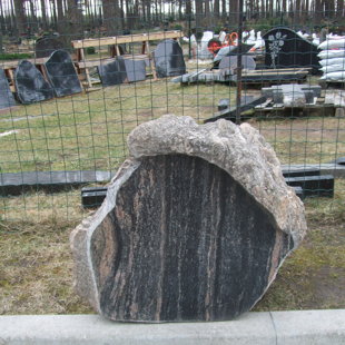 24. Latvijas laukakmens piemineklis