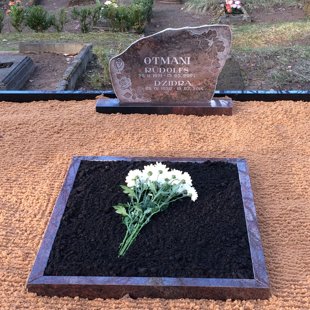 136. Laukakmens kapu pieminekļi