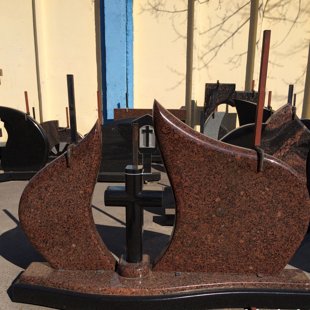 57. Kapu pieminekļi