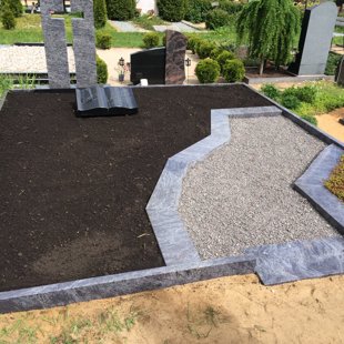 42. Pirmie Meža kapi