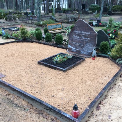 209 kapu piemineklis no laukakmens