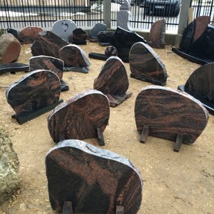 49. Kapu pieminekļi