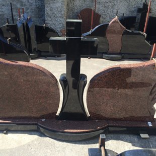 35. Kapu pieminekļi