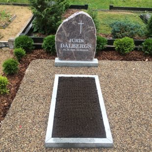 107. Kapu pieminekļi