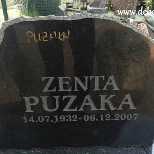 98. Granīta kapakmens ar gravējumu