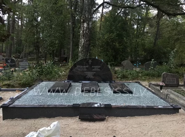 Ventspils meža kapi