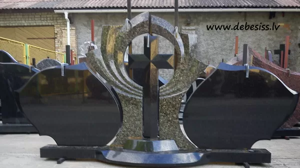 49. Kapu pieminekļi