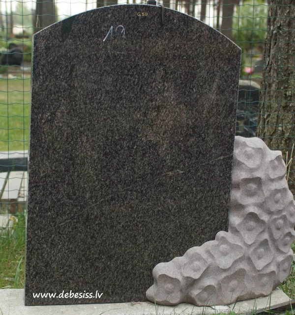76. Kapu piemineklis 