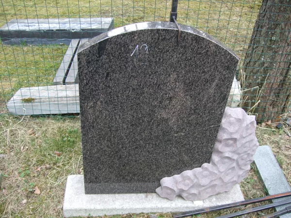 15. Kapu piemineklis