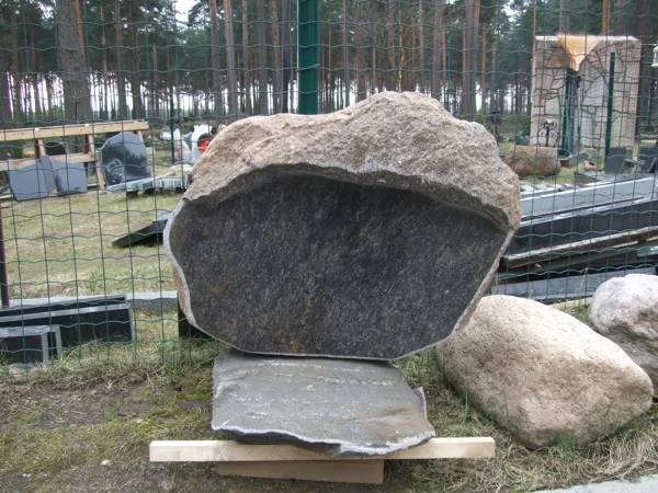 23. Latvijas laukakmens piemineklis