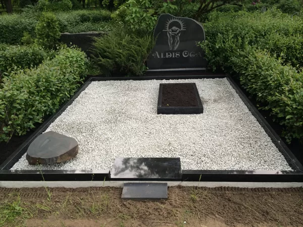 20. Otrie Meža kapi