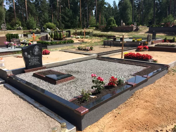 179 granīta kapu piemineklis un kapu labiekārtošana