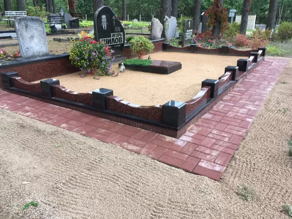 178 granīta kapu piemineklis un kapu vietu labiekārtošana