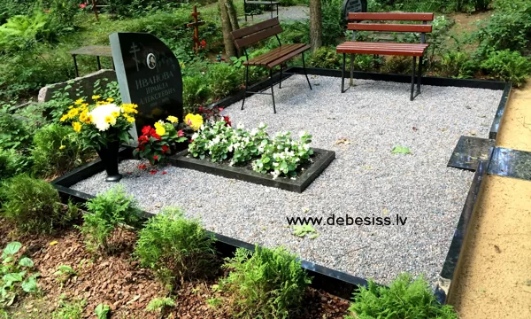 4. Pļavnieku kapi
