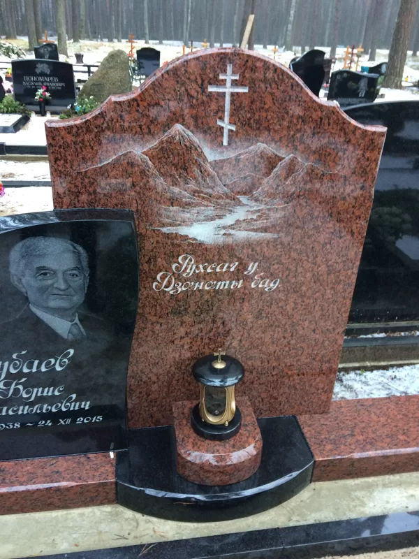 205 granīta kapu piemineklis