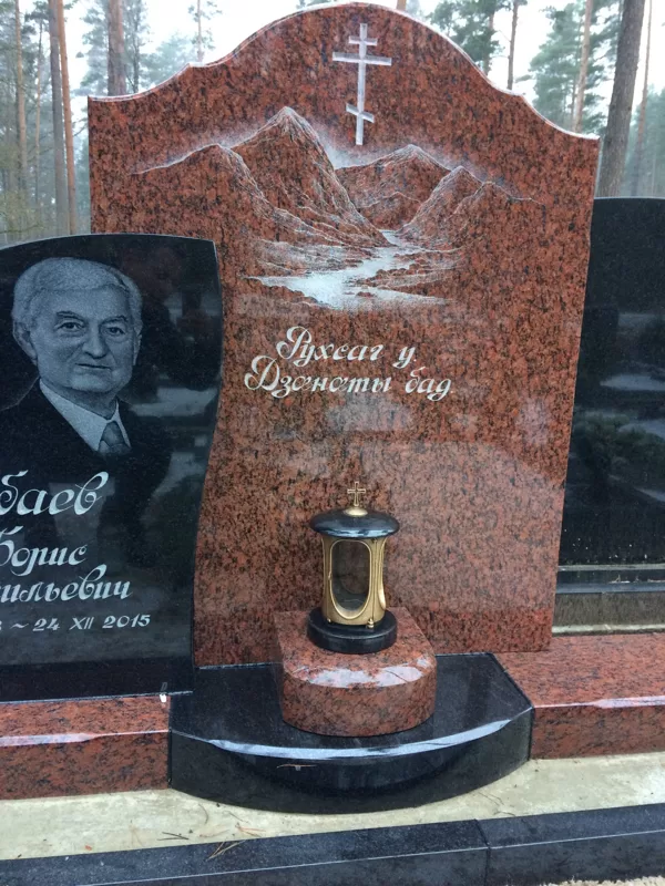74. Kapu pieminekļi
